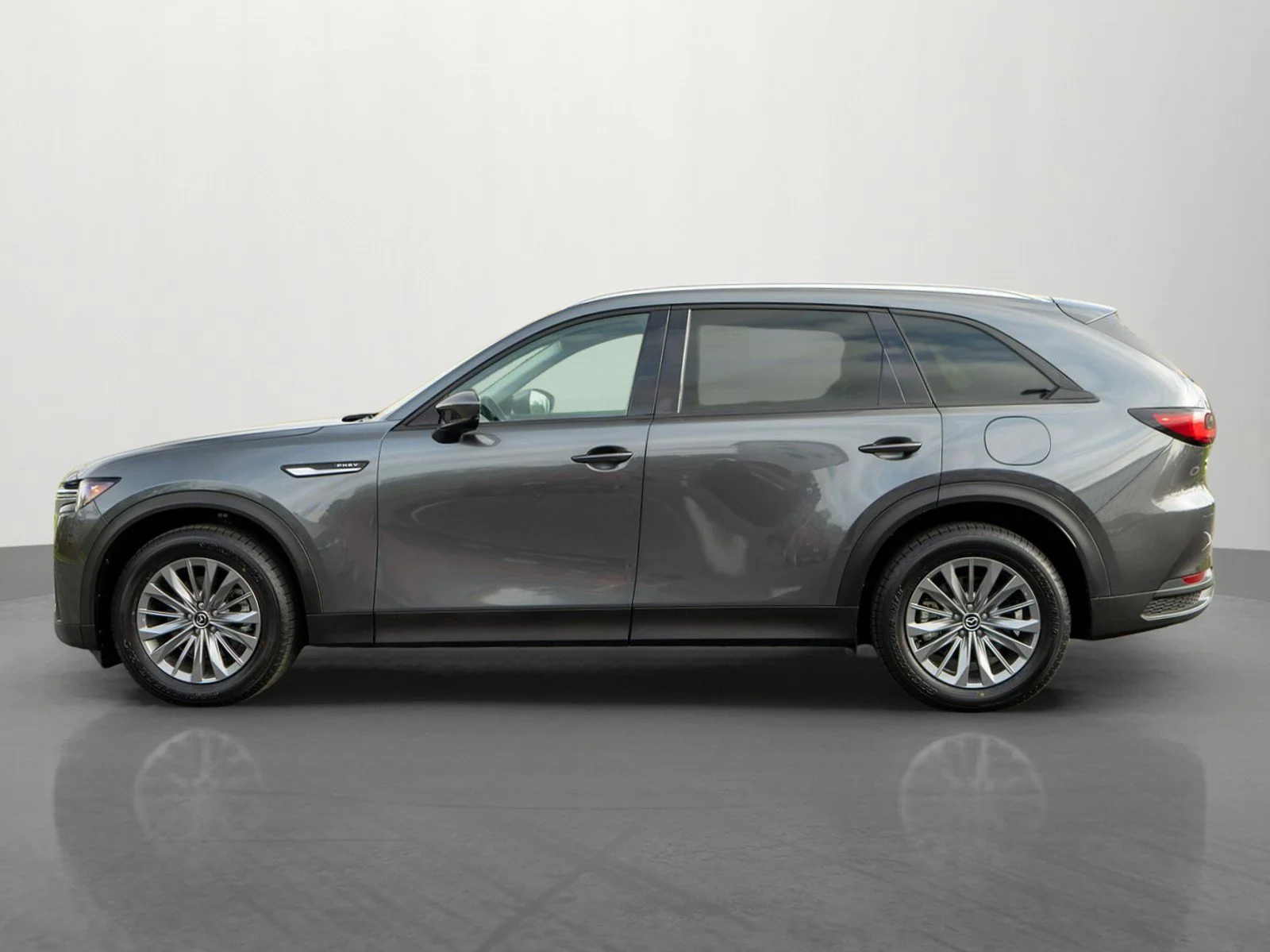 Used 2024 Machine Gray Metallic Mazda Preferred image 4