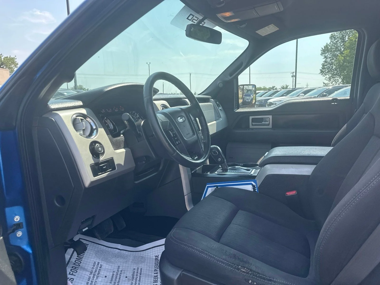 Used 2012 Blue Ford XL image 12
