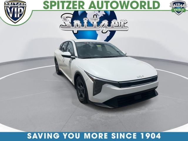 Used 2025 White Kia LXS image 2
