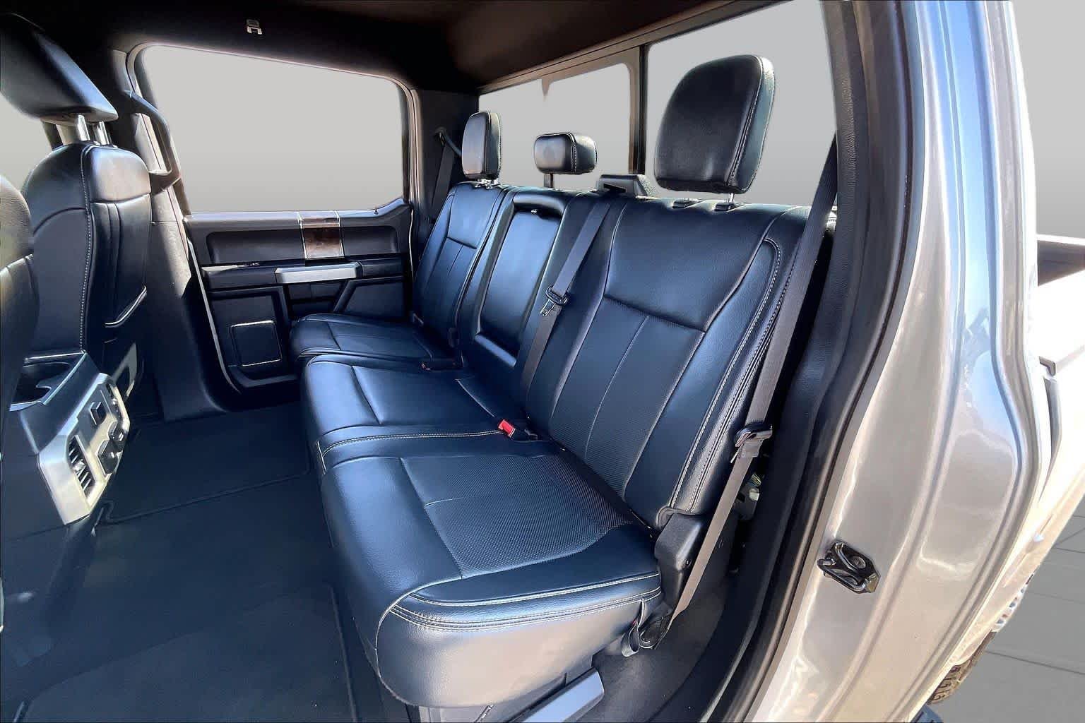 Used 2022 Iconic Silver Metallic Ford LARIAT image 20