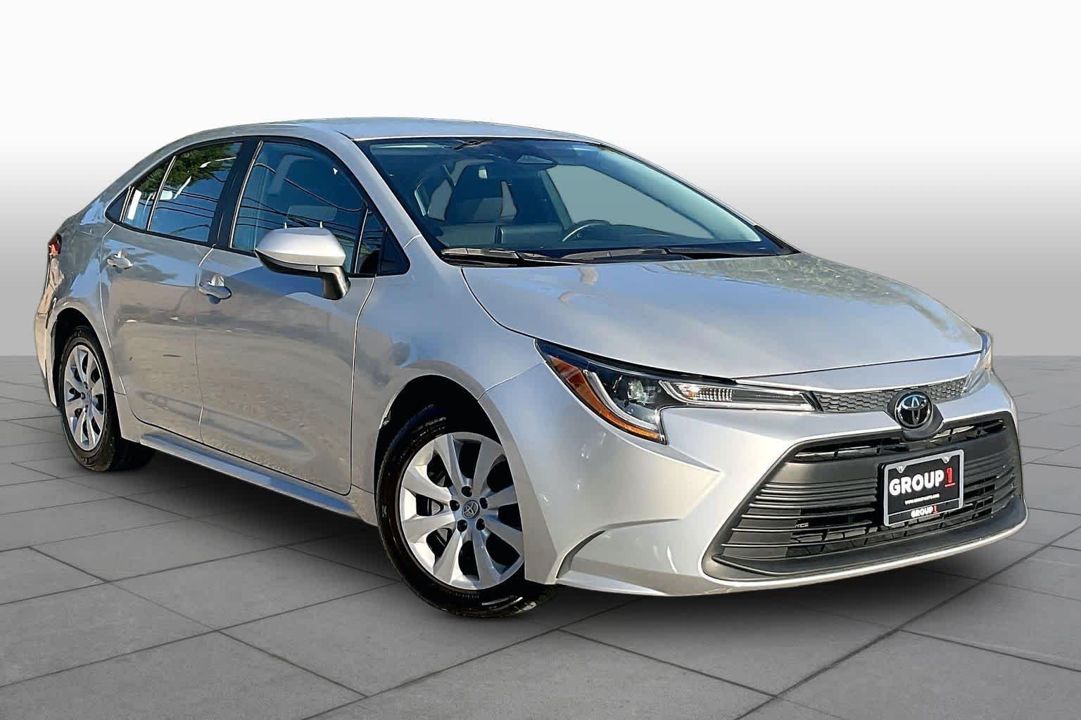 Used 2024 Classic Silver Metallic Toyota LE image 3
