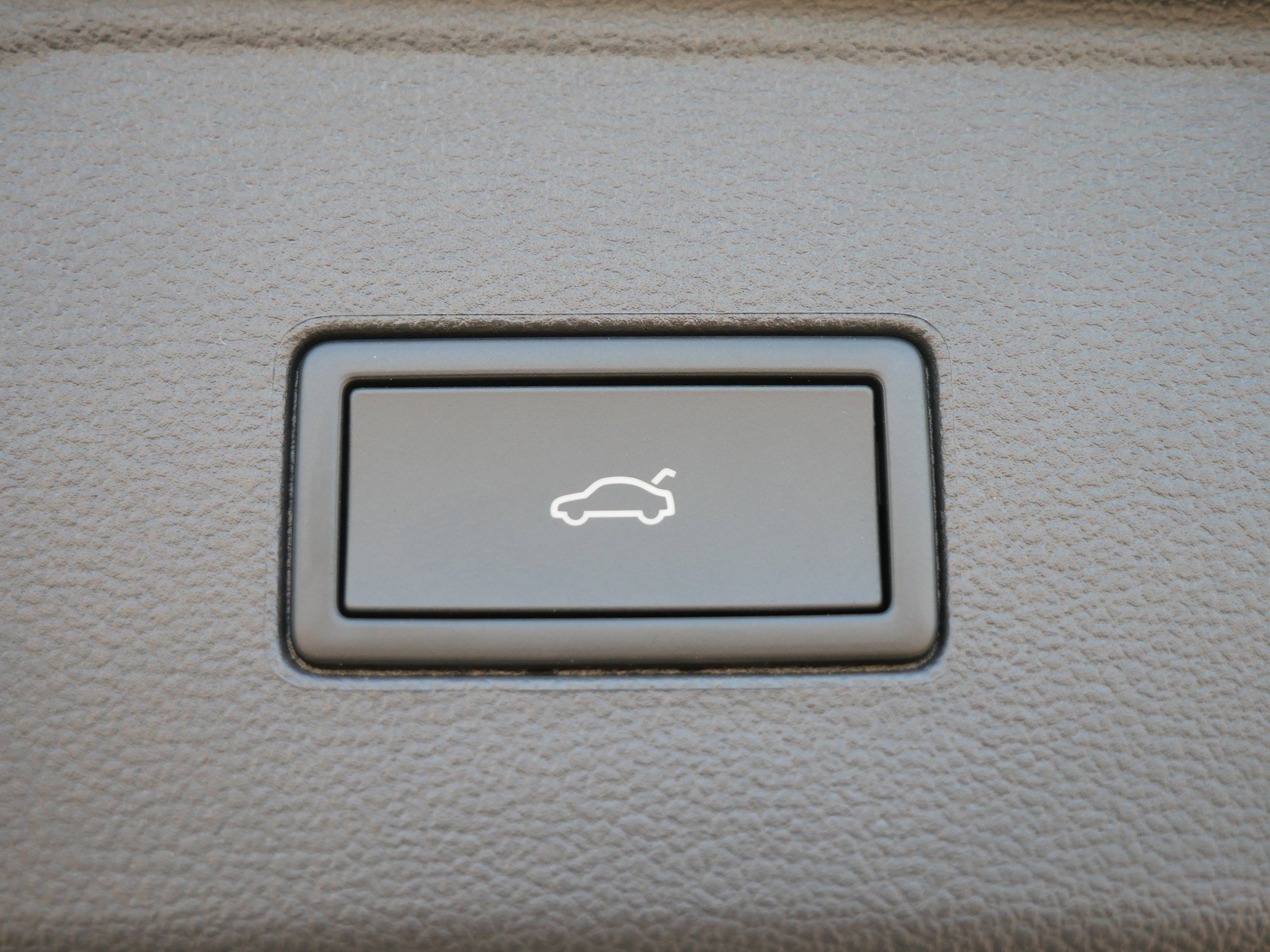 2026 Volkswagen Atlas SE w/Tech - Photo 9