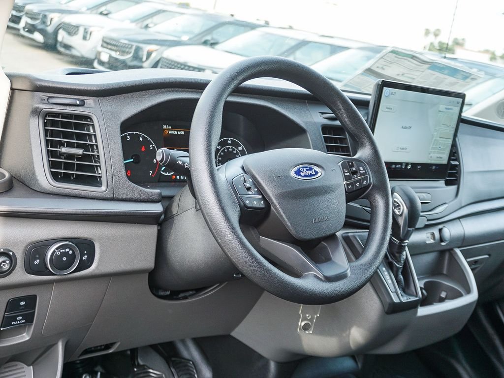 New 2025 Oxford White Ford Base image 18