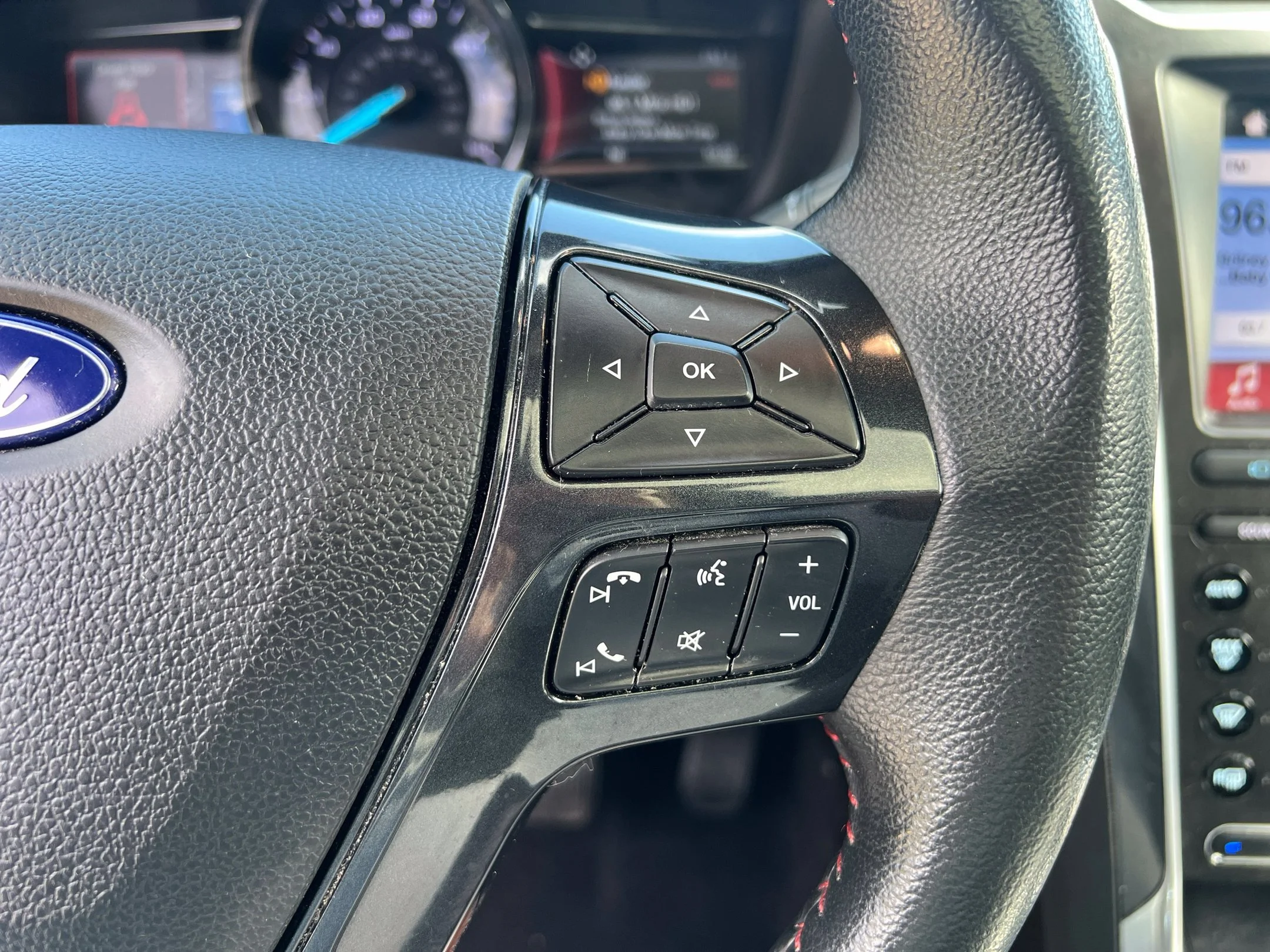 Used 2019 White Ford Sport image 37