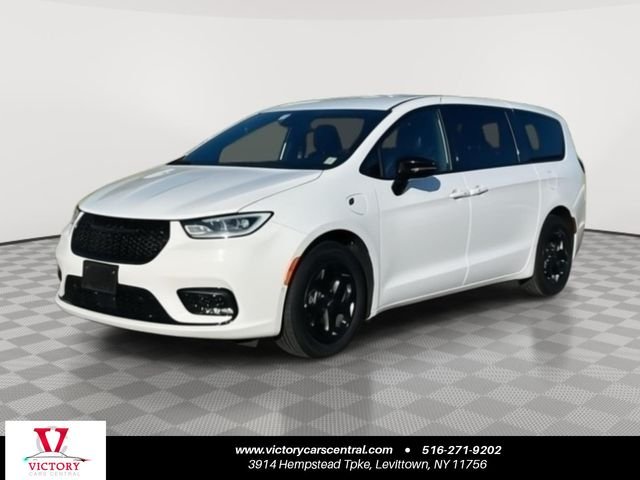 2024 Chrysler Pacifica PHEV Select