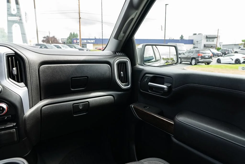 Used 2020 Quicksilver Metallic GMC SLE image 11