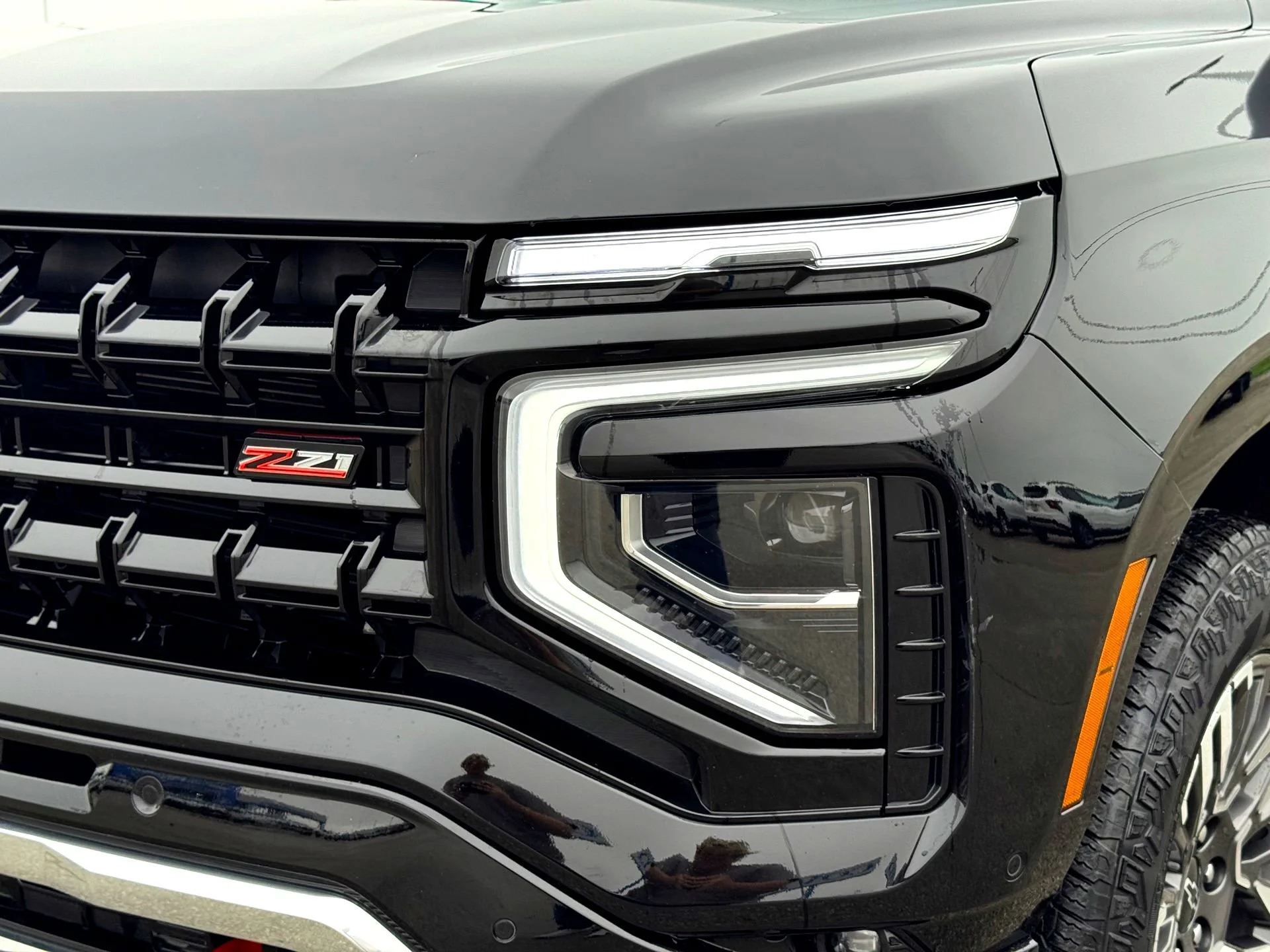 Used 2025 Black Chevrolet Z71 image 3