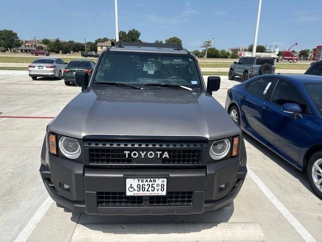 Used 2025  Toyota 1958 image 3