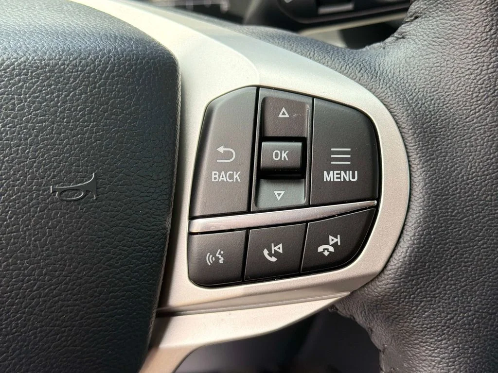 Used 2024 White Ford XLT image 29