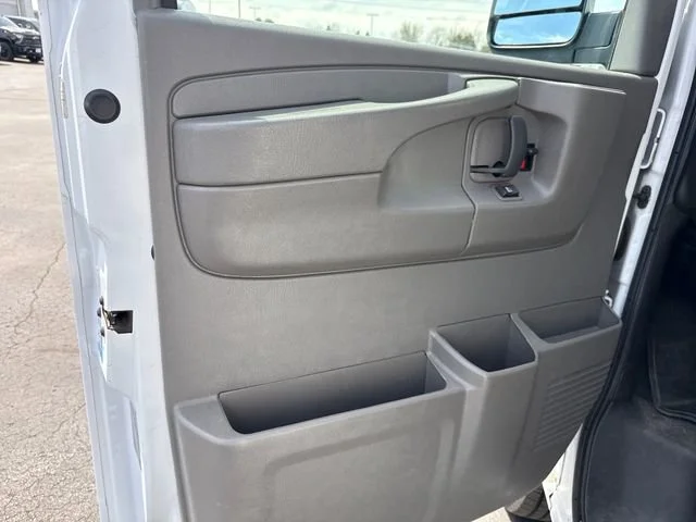 Used 2015 SUMMIT WHITE Chevrolet LT image 12