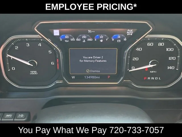 Used 2020 White GMC AT4 image 33
