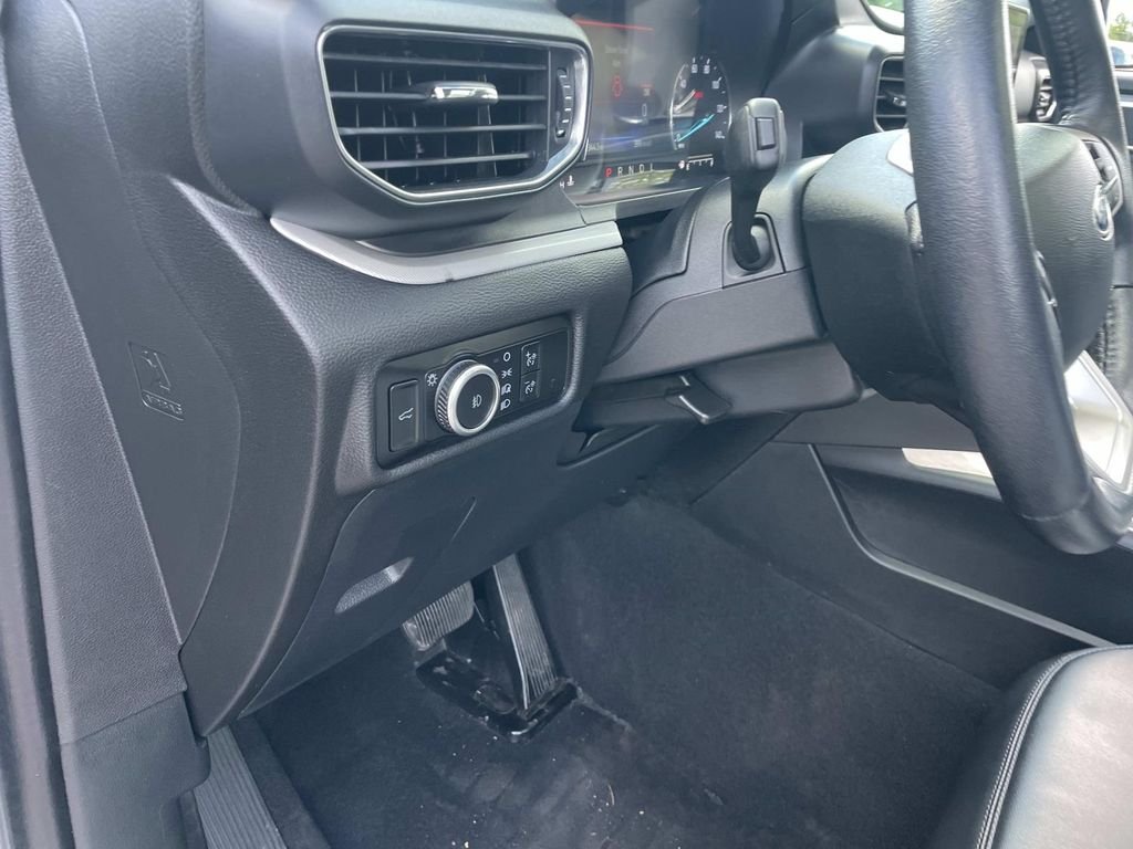 Used 2023 Silver Ford XLT image 20