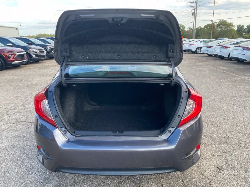Used 2018  Honda EX-L image 36