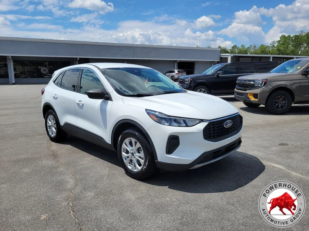 Used 2024 White Ford Active image 9