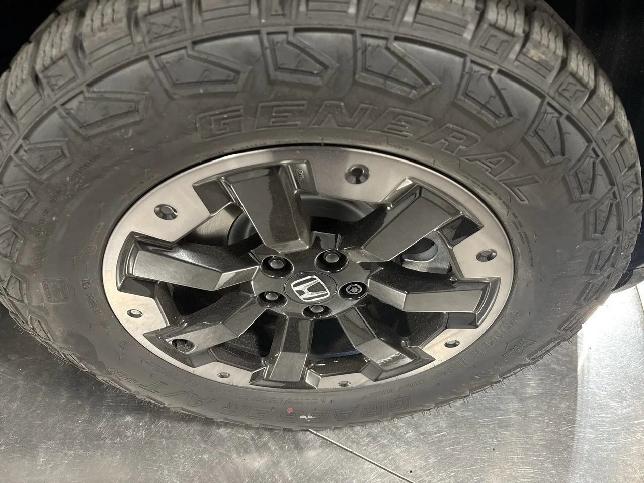 New 2026 Sonic Gray Pearl Honda TrailSport Elite image 16