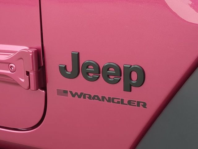 New 2026 Tuscadero Pearlcoat Jeep Rubicon 392 image 13