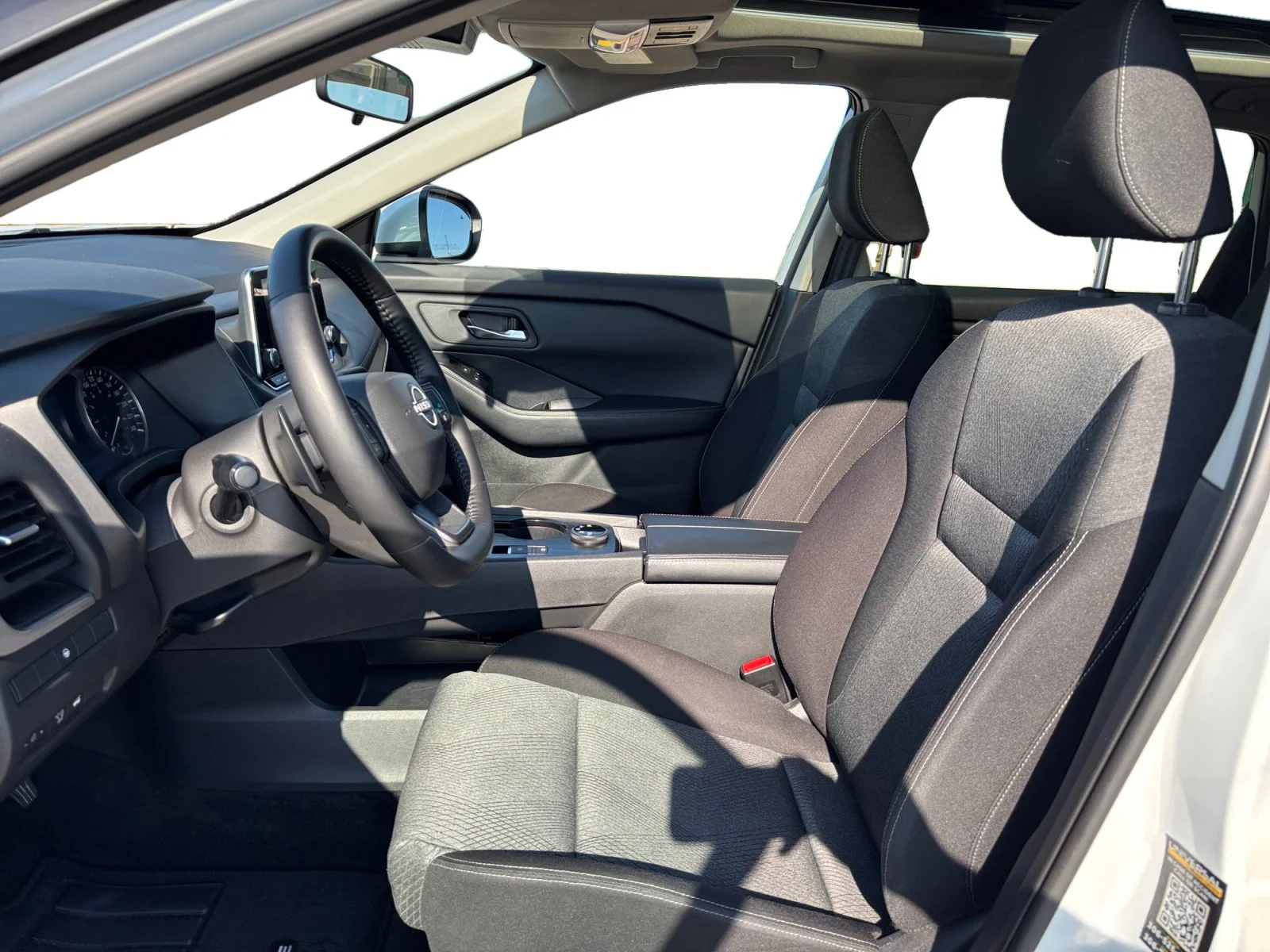 Used 2025 White Nissan Midnight Edition image 10