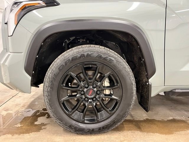 Used 2024  Toyota SR5 image 9