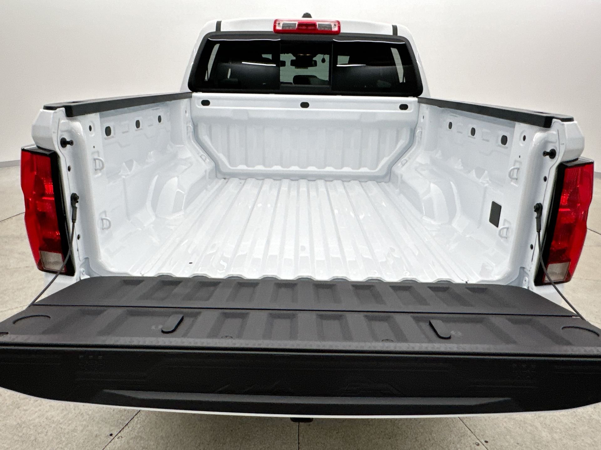 New 2026 Summit White Chevrolet LT image 79