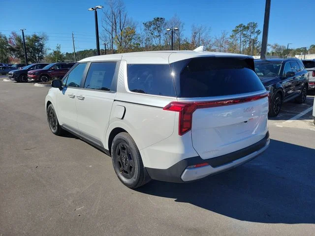 New 2026 Snow White Pearl Kia LXS image 3