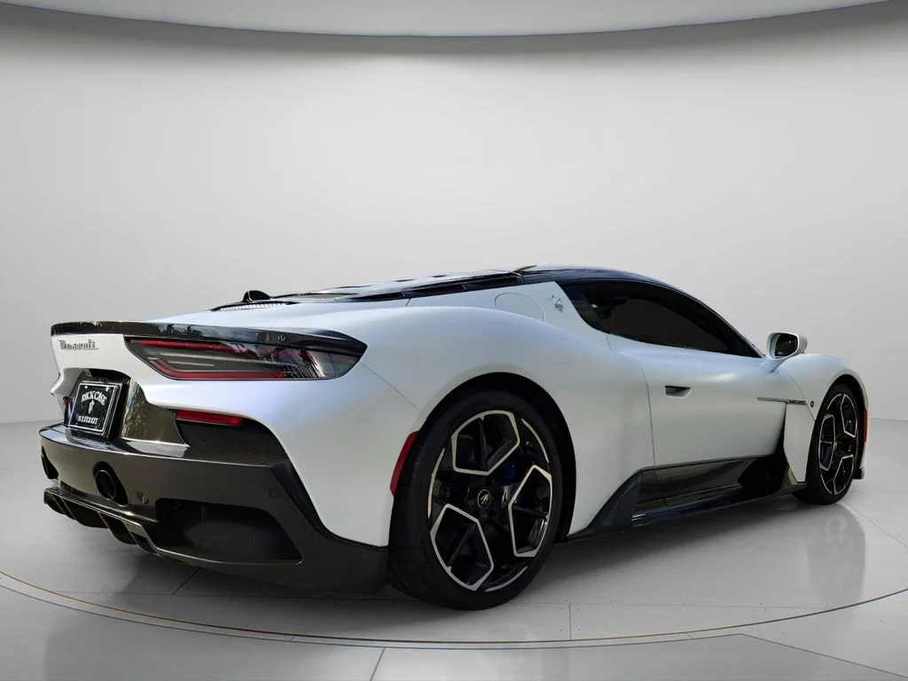 New 2022  Maserati  image 6