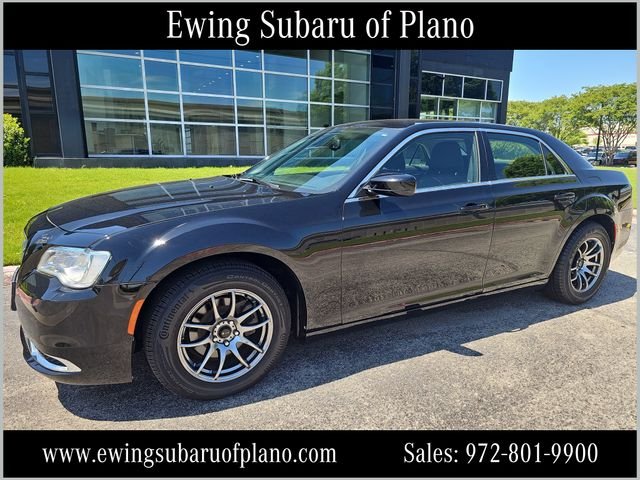 2018 Chrysler 300 Touring