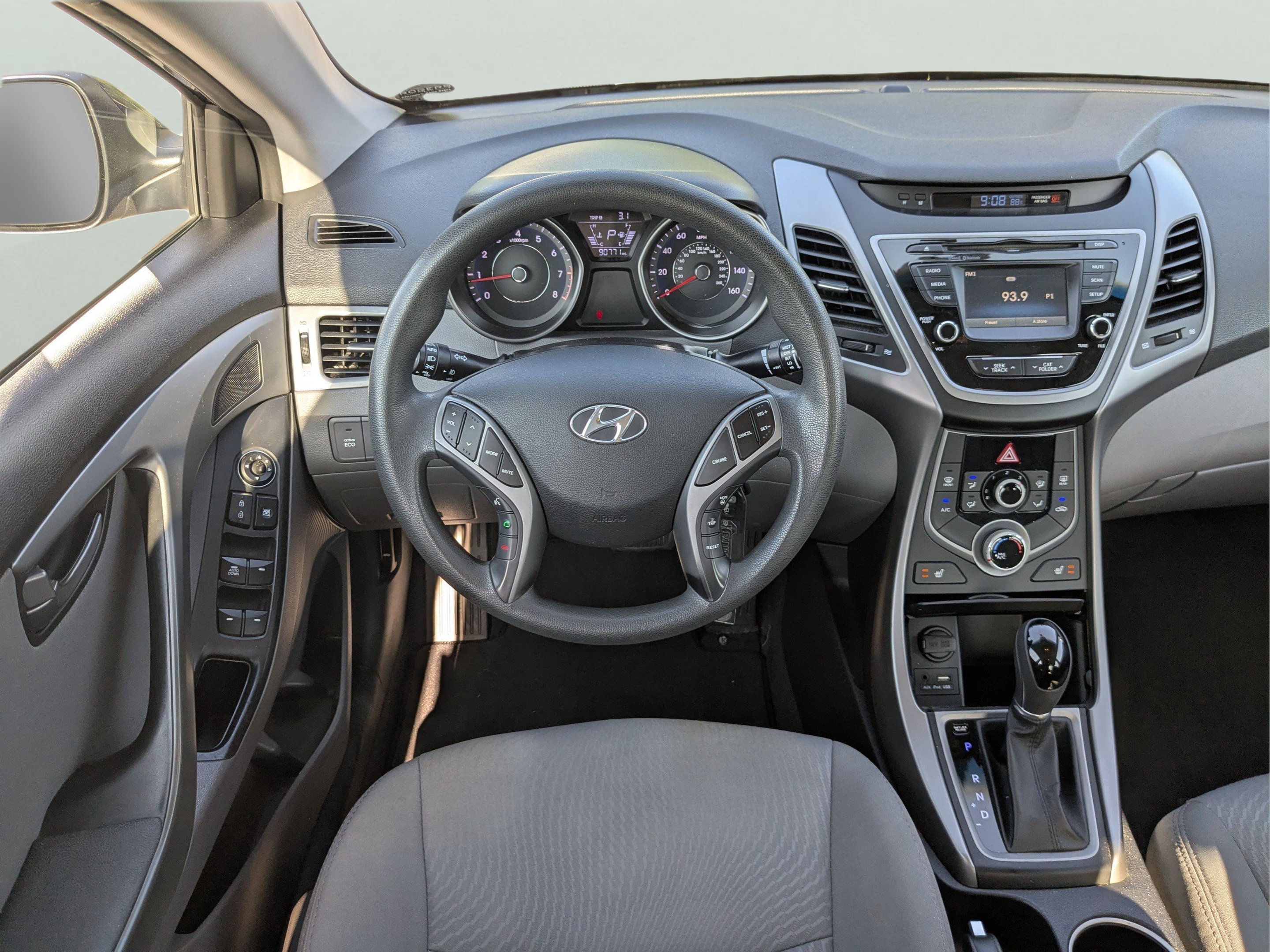 2014 Hyundai Elantra SE - Photo 12