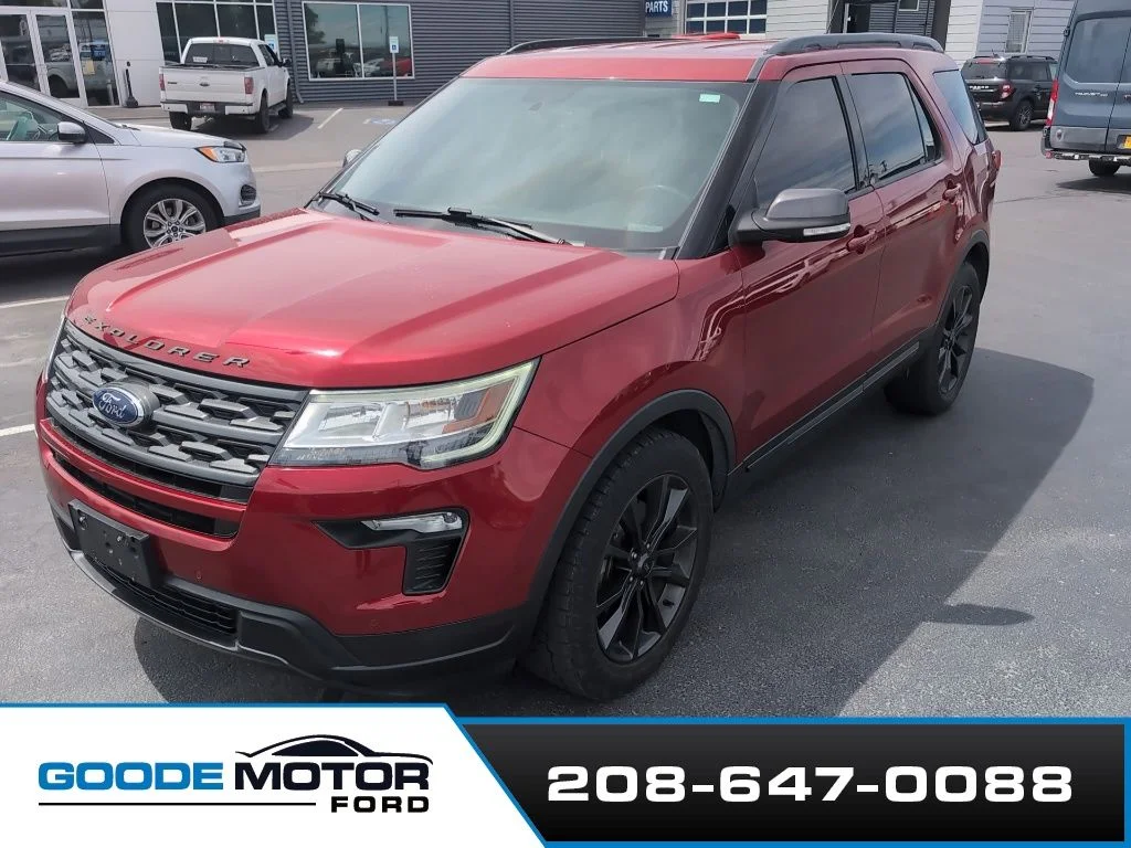Used 2019 Ruby Red Metallic Ford XLT image 2