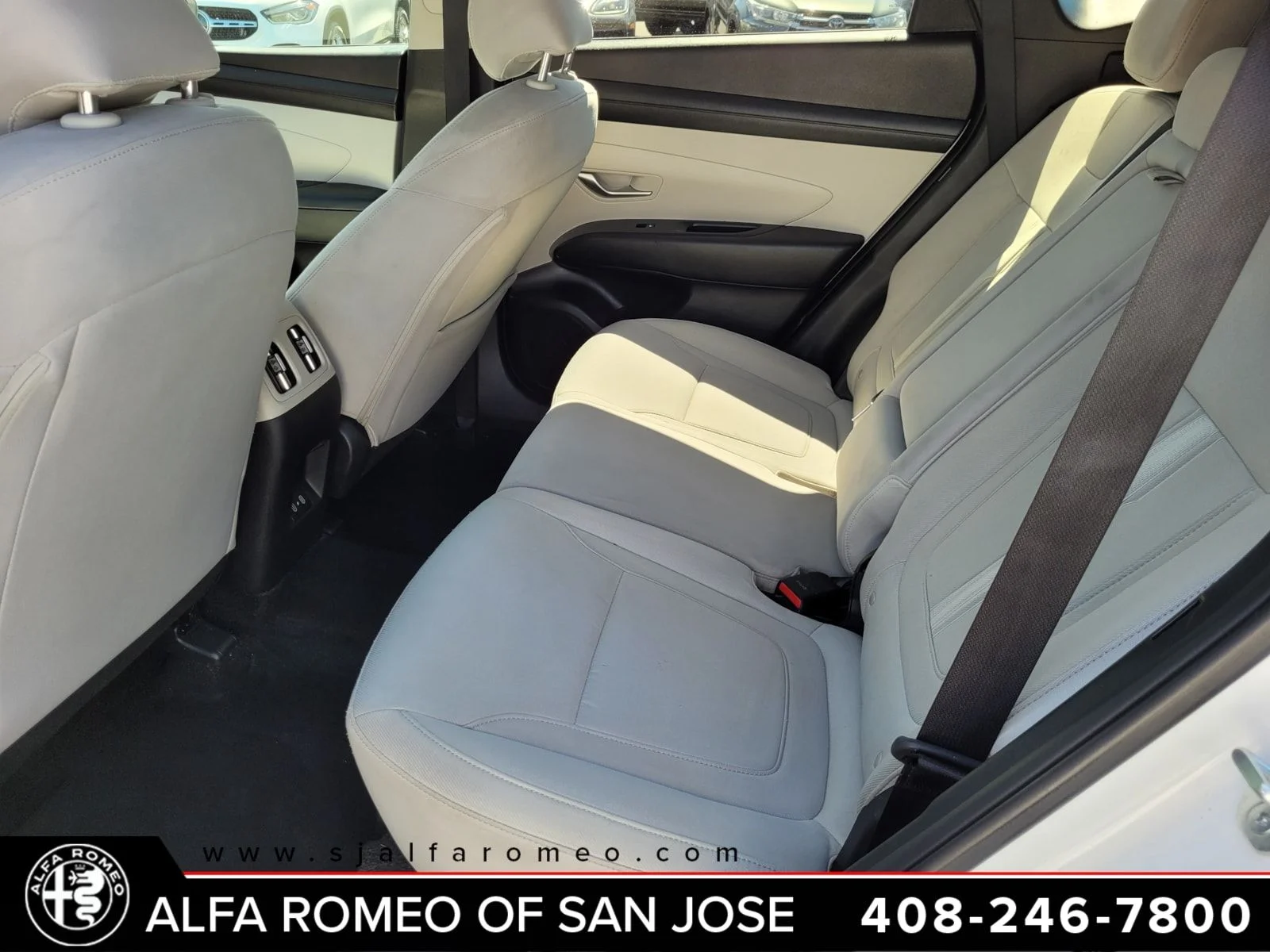 Used 2025 White Hyundai SEL image 25