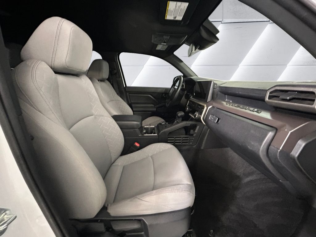 Used 2024 White Toyota SR5 image 13
