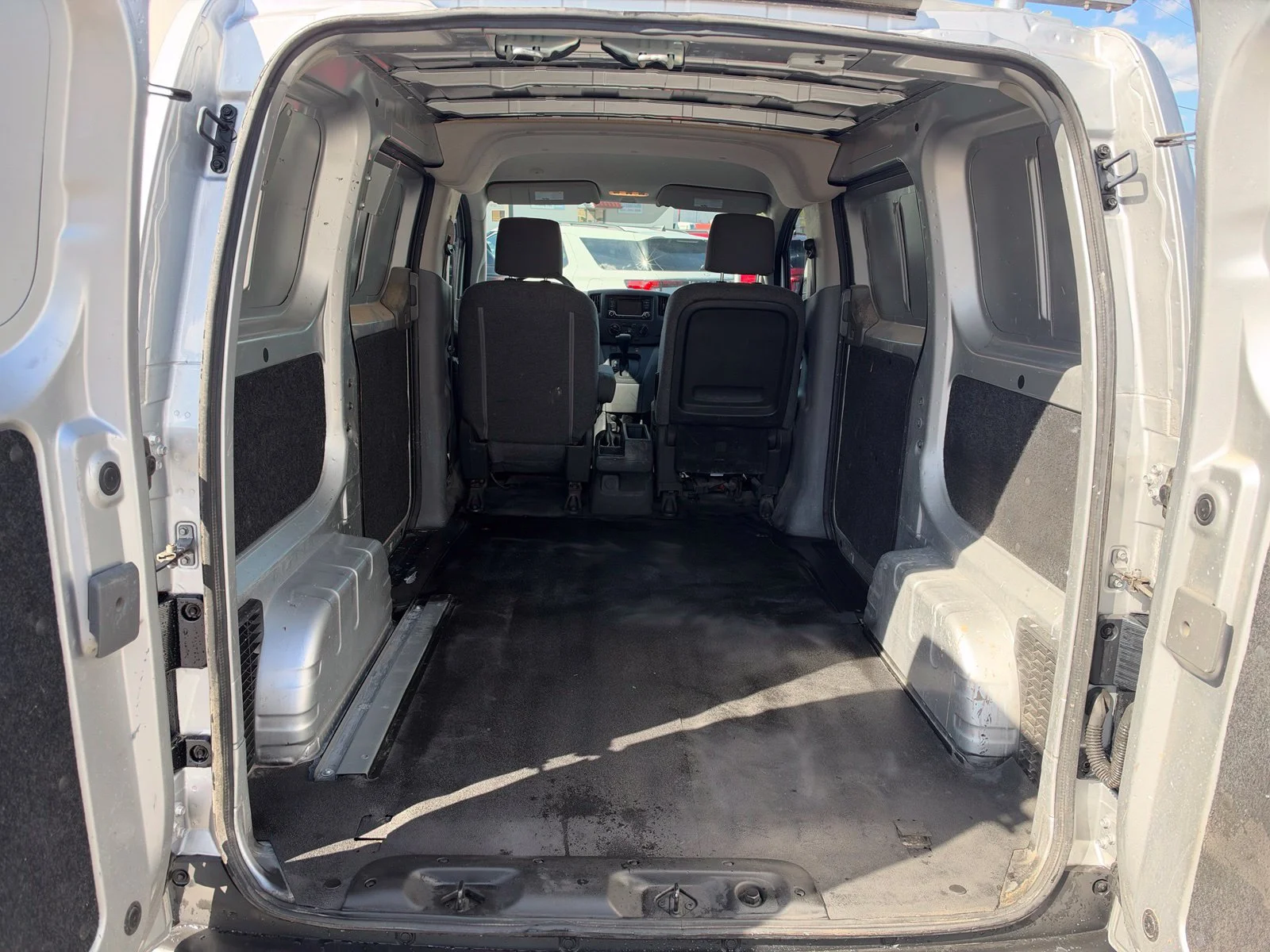 Used 2019 Brilliant Silver Metallic Nissan S image 22