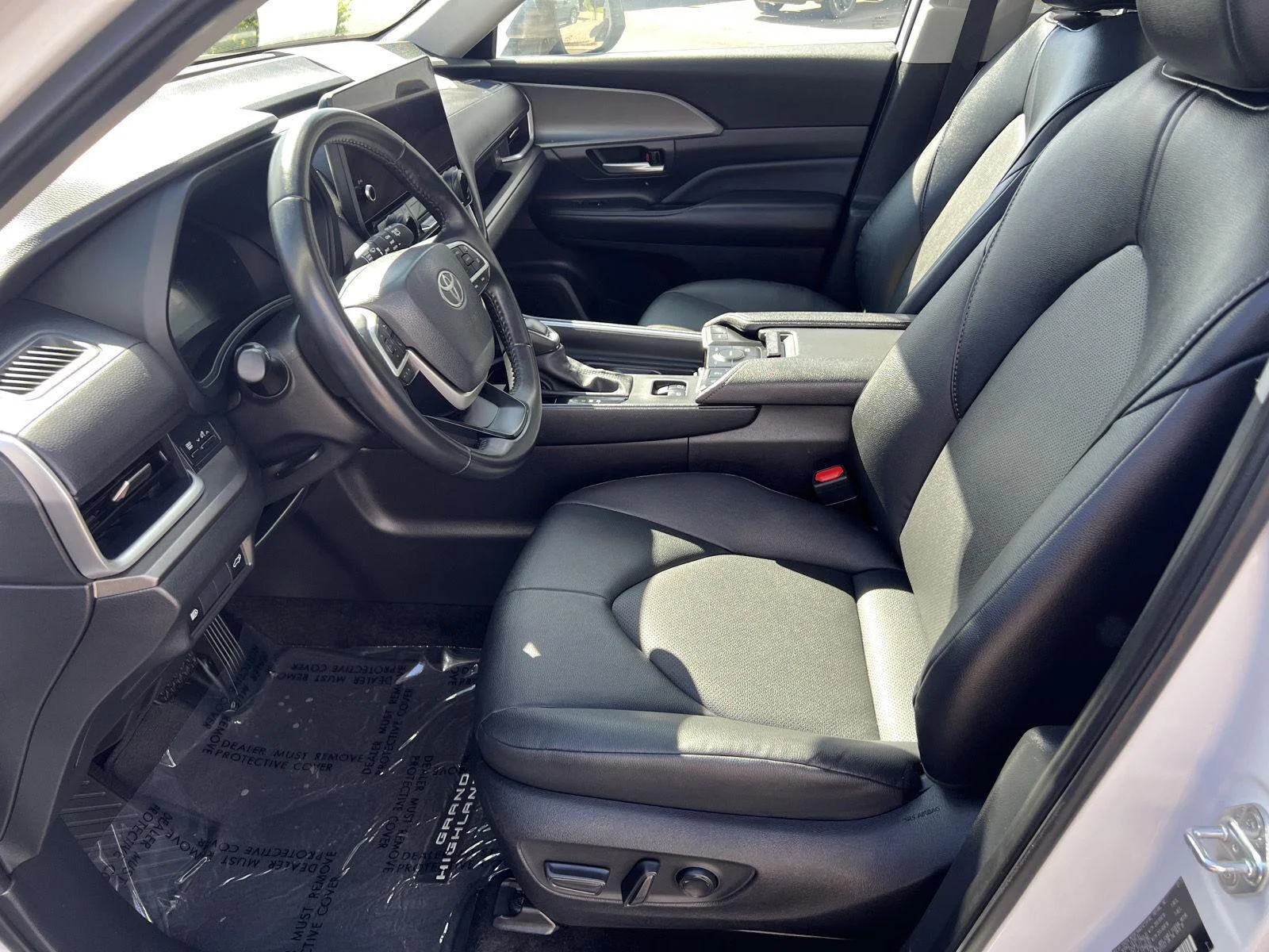 2025 Toyota Grand Highlander XLE - Photo 16