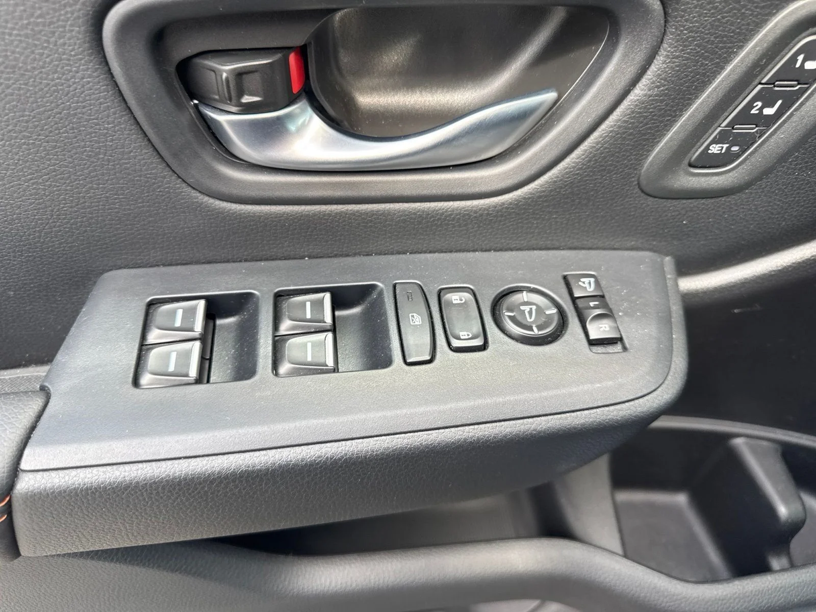Used 2025 Lunar Silver Metallic Honda TrailSport image 20