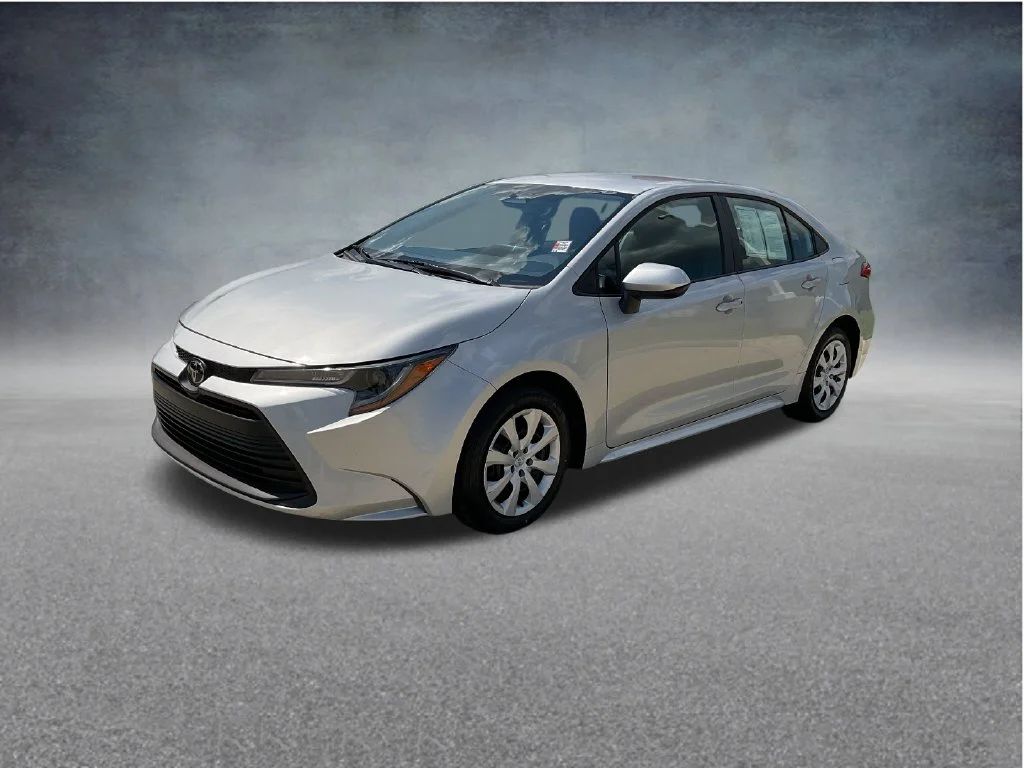 Used 2025 Silver Toyota LE image 3