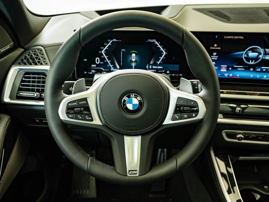 New 2026 Alpine White BMW xDrive40i image 39