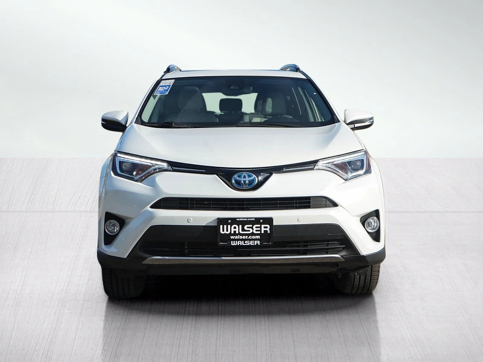 Used 2018 White Toyota 4D WAGON HYBRID LIMITED image 8