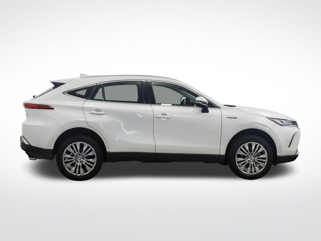 Used 2021 Blizzard Pearl Toyota XLE image 6