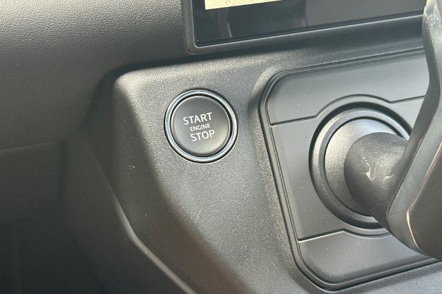 New 2026 Fuji White Land Rover X-Dynamic SE image 21