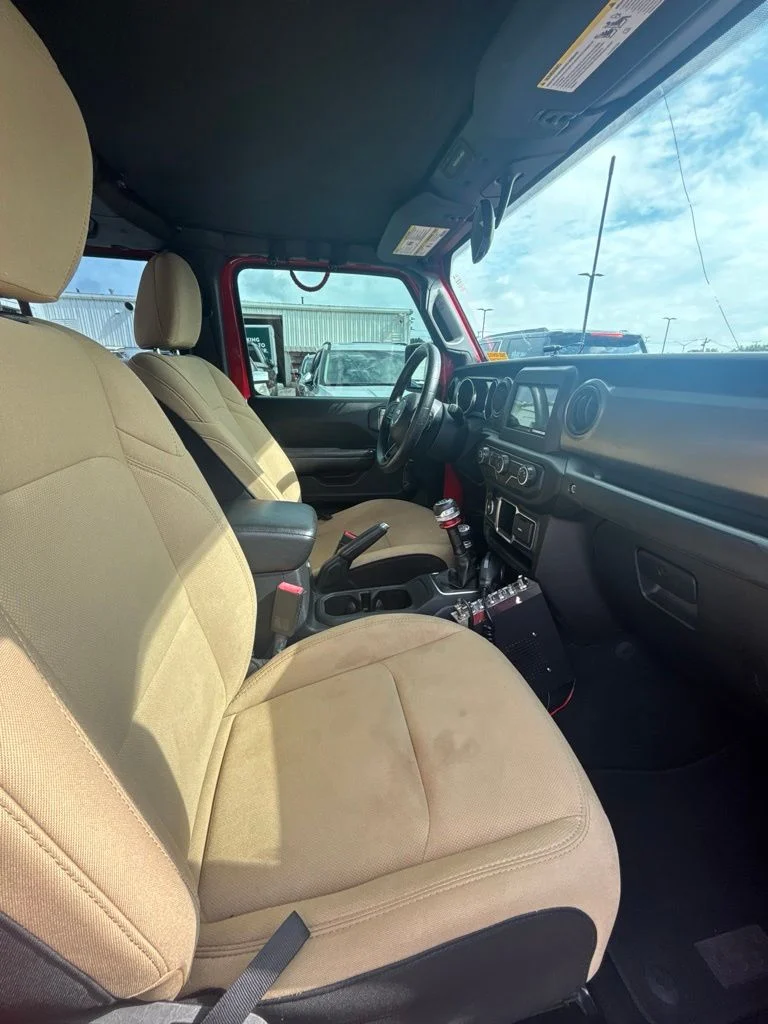 Used 2020 Red Jeep Sport image 23