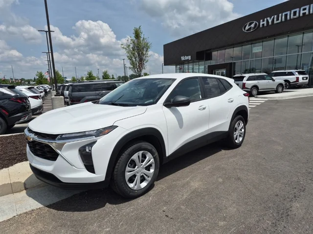 2025 Chevrolet Trax LS