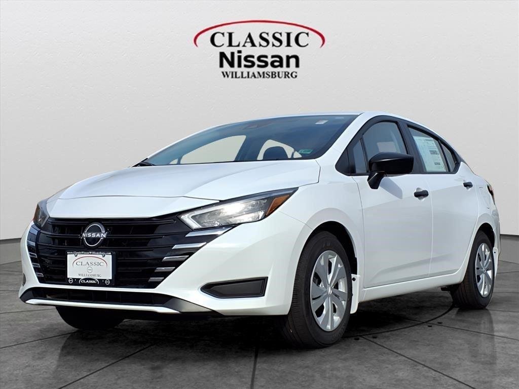 2025 Nissan Versa 1.6 S CVT's photo