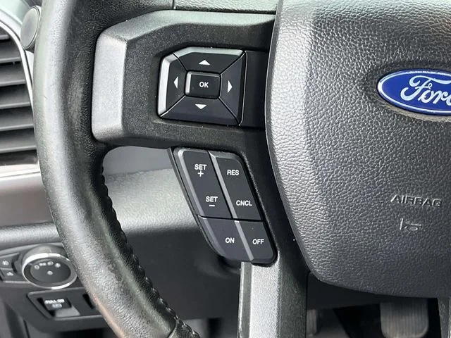 Used 2019 Black Ford XLT image 29