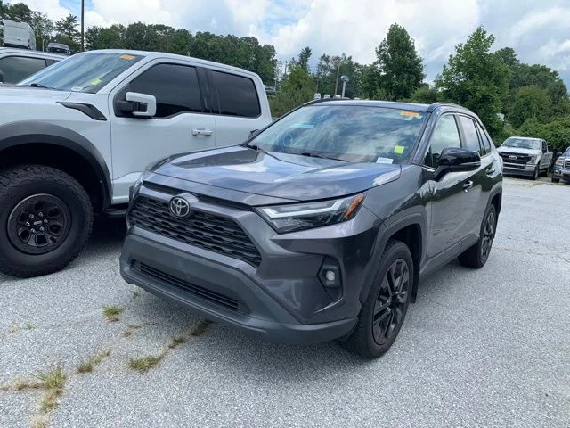 Used 2024 Gray Toyota XLE Premium image 4