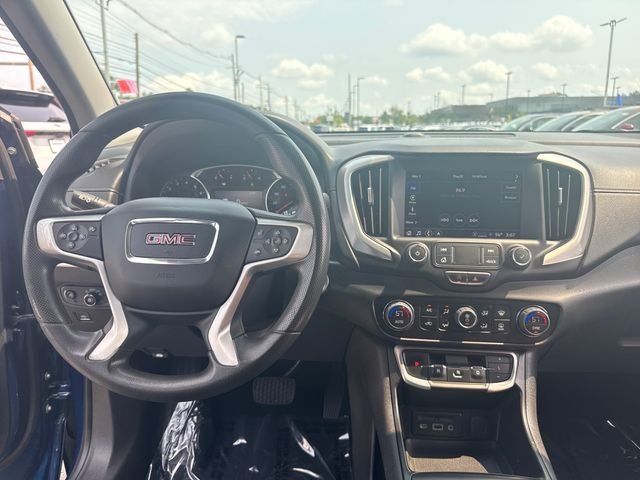 Used 2023 Blue GMC SLE image 15