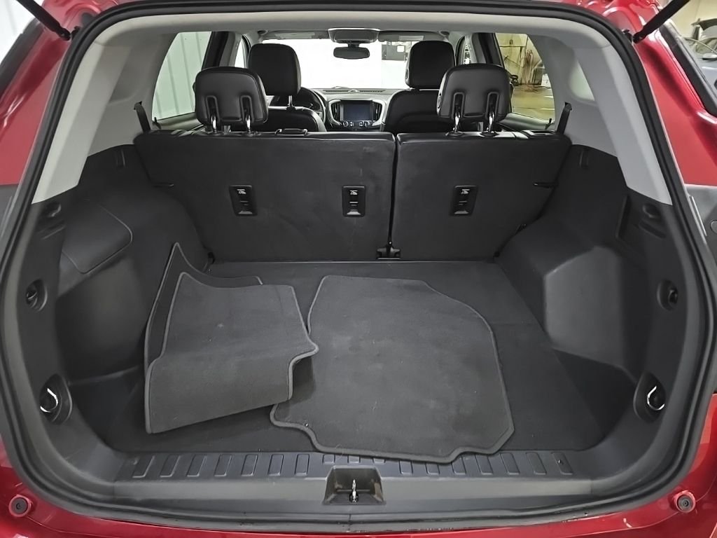 Used 2019 Red GMC SLT image 11