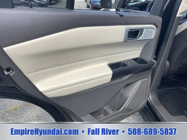 Used 2020 Black Ford Platinum image 18