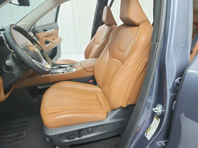 Used 2025 Blue INFINITI Sensory image 19