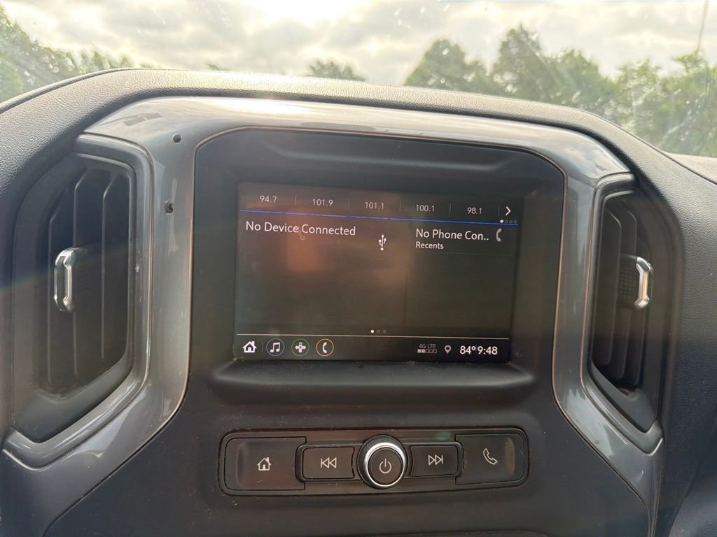 Used 2021 Silver Chevrolet Custom image 15