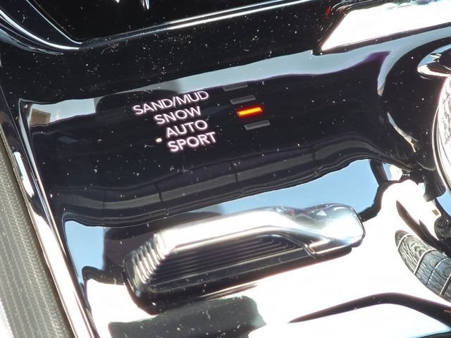 New 2026 Silver Zynith Jeep Summit Reserve image 24