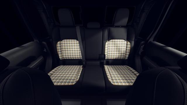 New 2026 Bright White Clear-Coat Exterior Paint Jeep 85th Anniversary Edition image 27